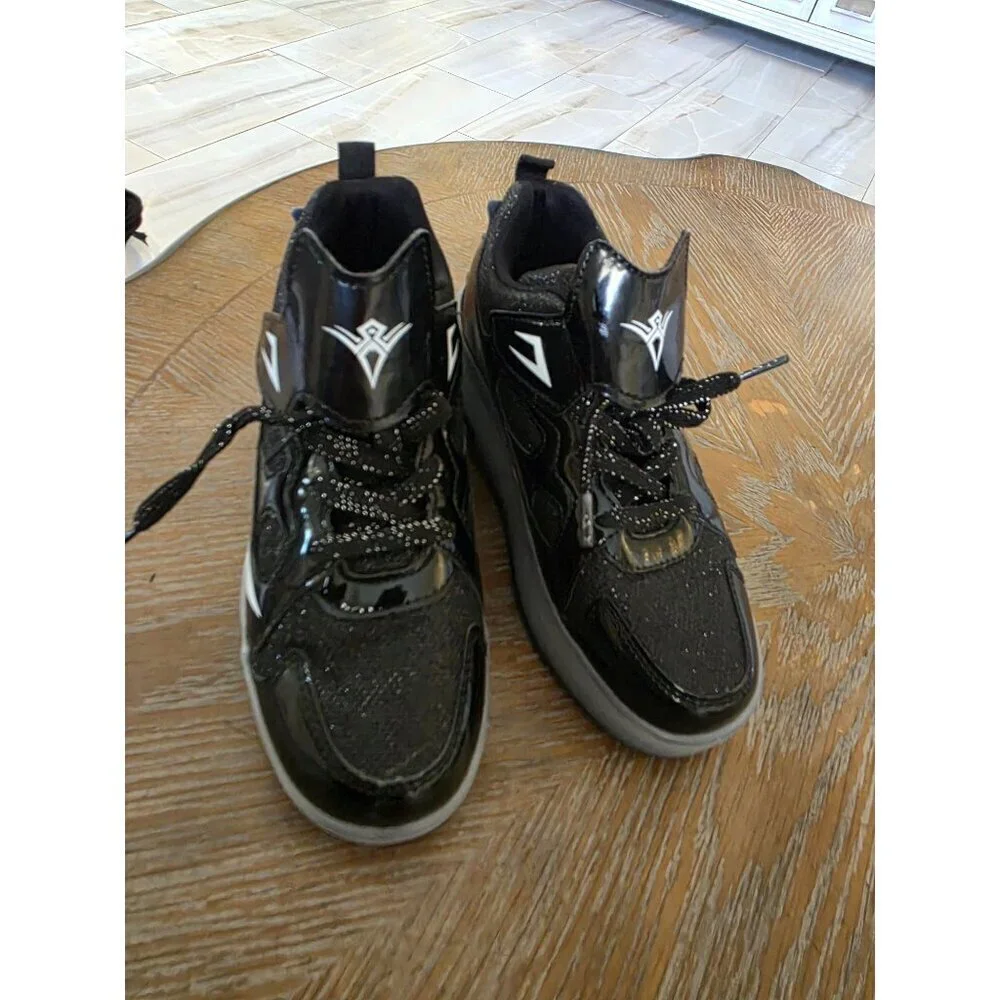 Big Kids Black Ainvlenan Light-Up Roller Sneakers‎ Skates, EU Size 35, US 4.5 B2